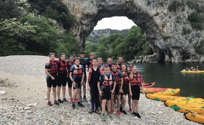 Sortie de groupe guidée sous le Pont d’Arc