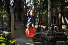 Bois des Jeux – aire de jeux enfants en Ardèche