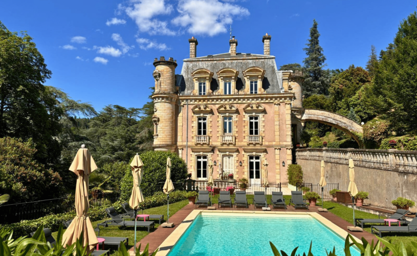 Château côté piscine